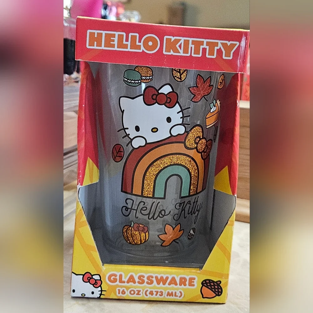Hello Kitty Fall glass cup 16oz NWT
